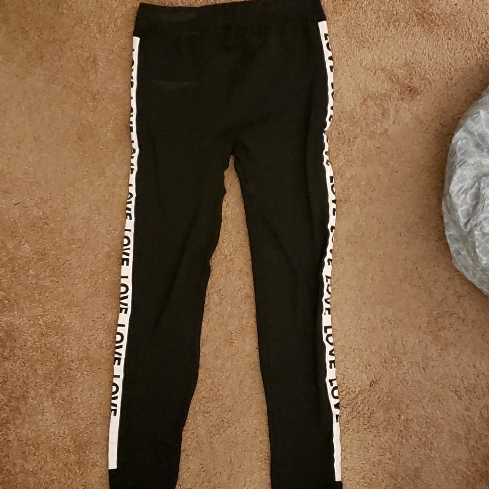 "Love" soft leggings